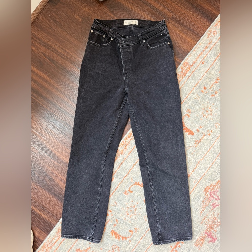 Abercrombie Dad Jeans High Rise 25S 🖤 - Picture 2 of 3